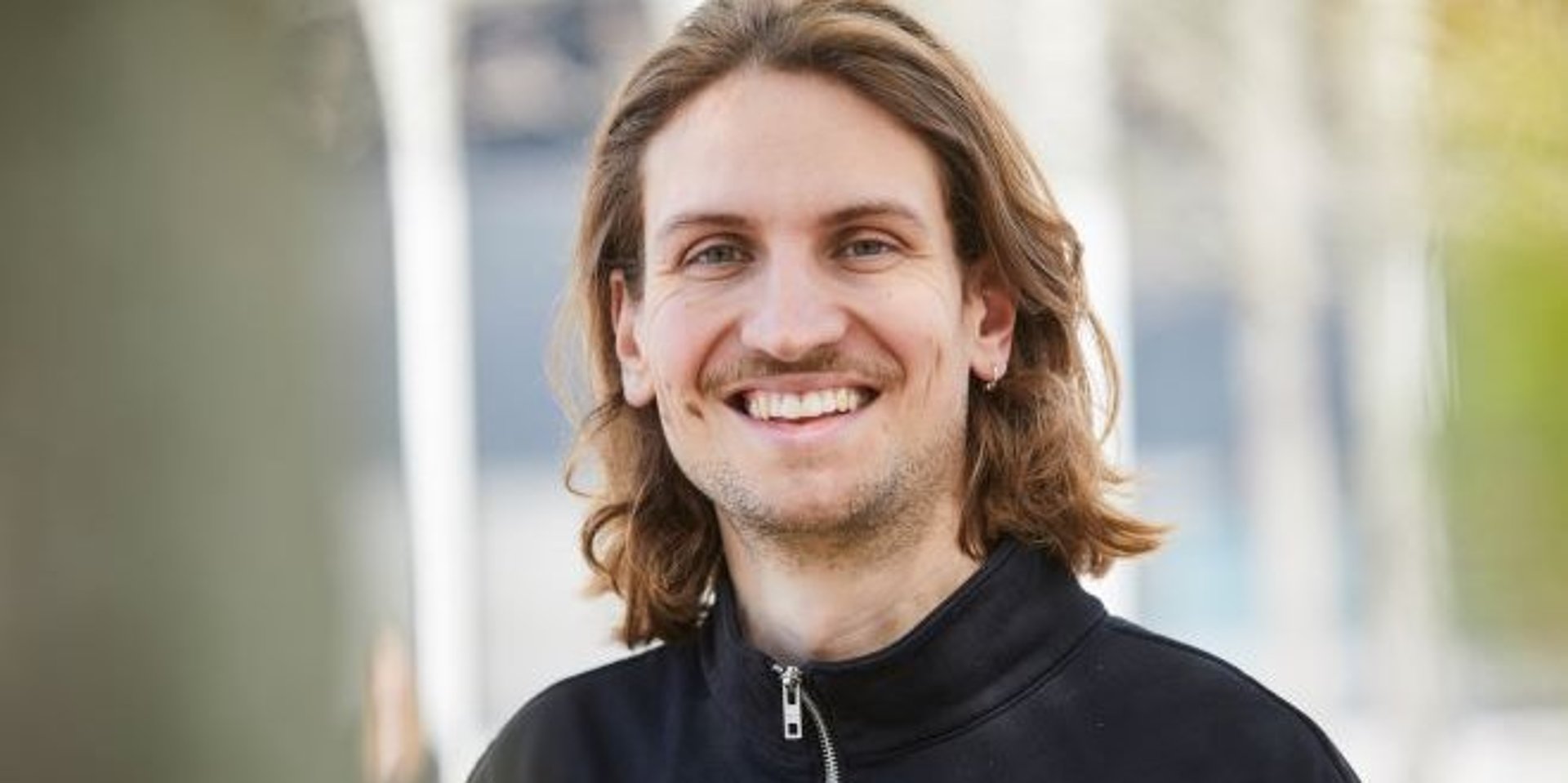 Portraitfoto Konrad Koschnick.