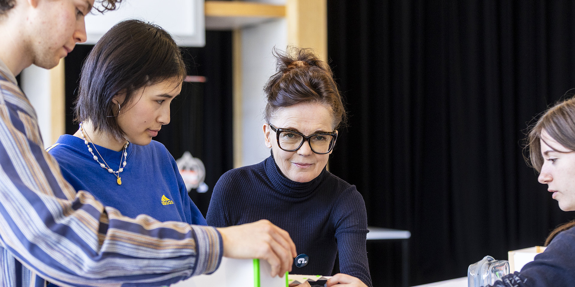 Springschool Director Prof. Sabine Winkler with students.