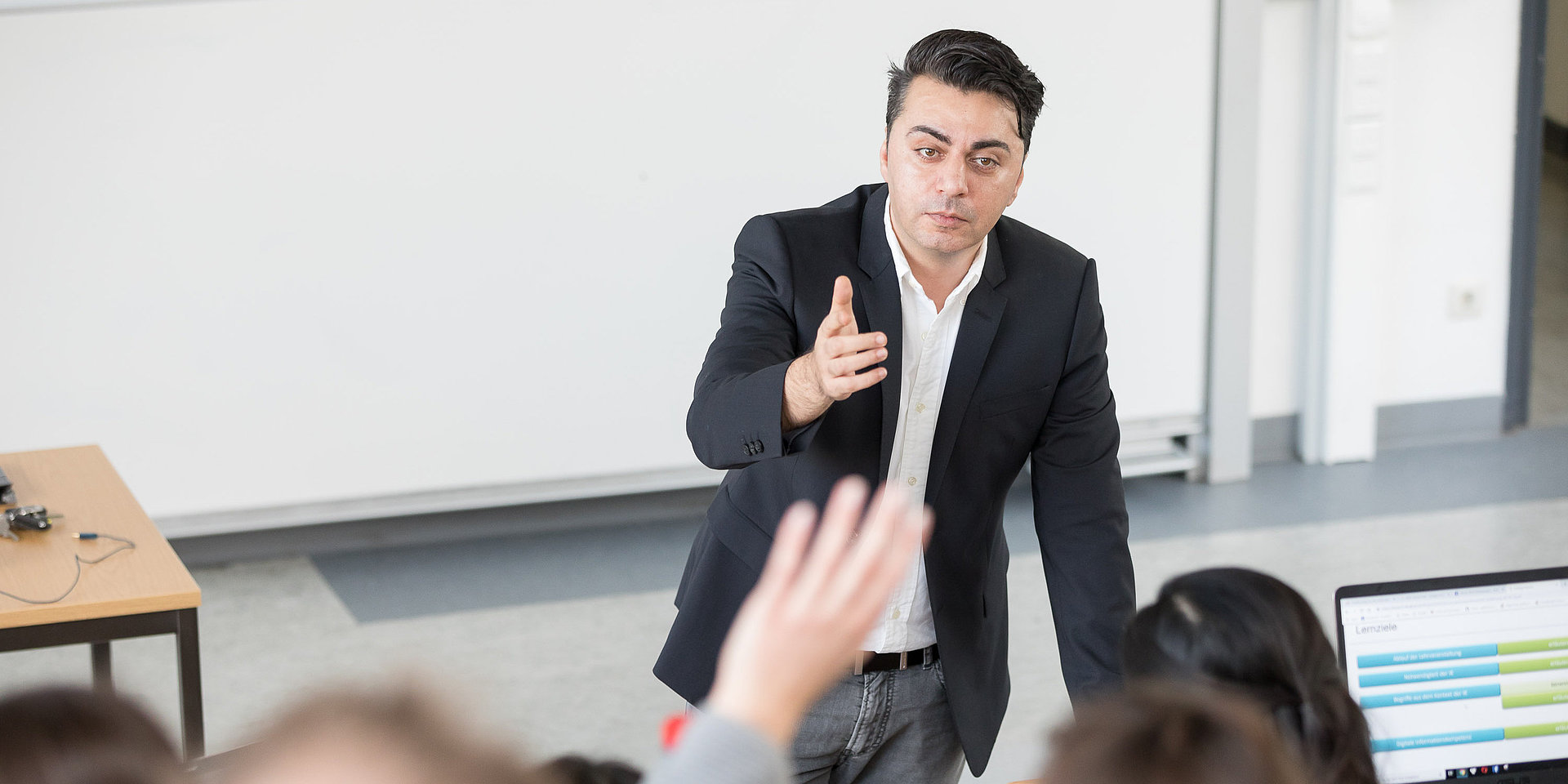 Prof. Dr. Kawa Nazemi.