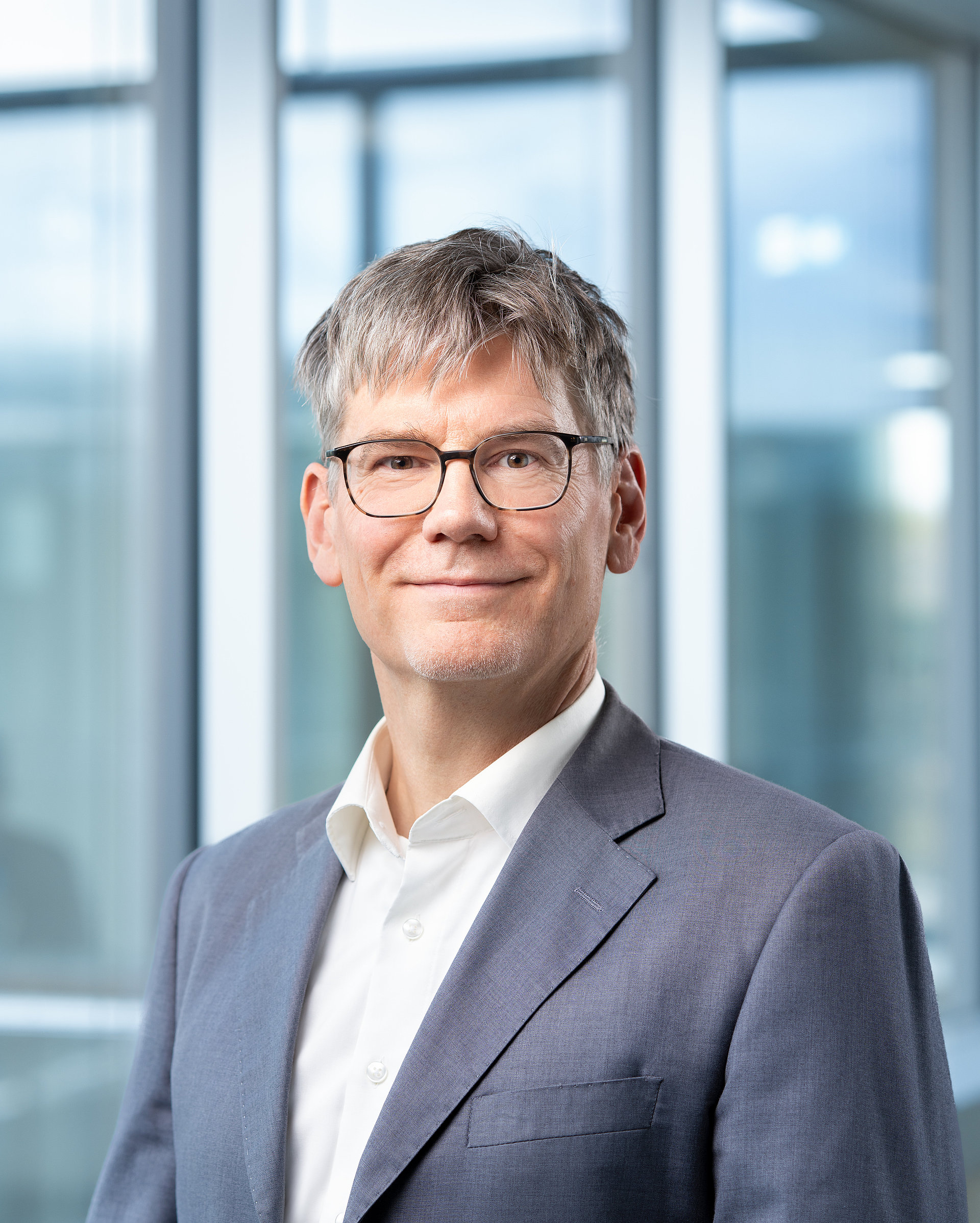 Portraitfoto von Andreas Heinemann.