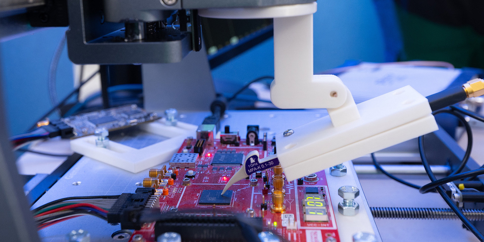 EM Probe in Use.