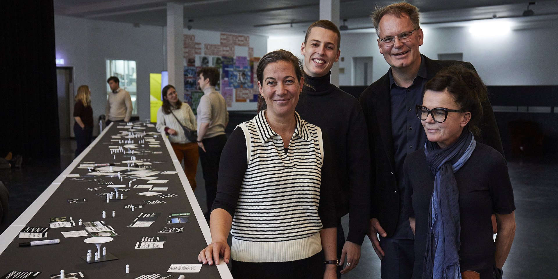 Gruppenfoto mit den Professor Werner Stork, den Professorinnen Friederike Edel und Sabine Winkler sowie Oliver Will